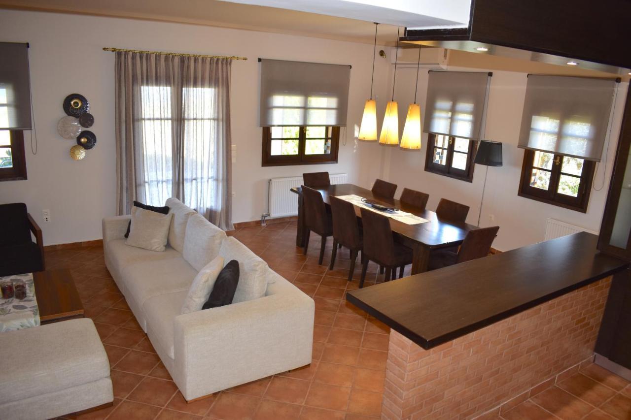 Ampelos Hillside Villa Akrata Exterior photo